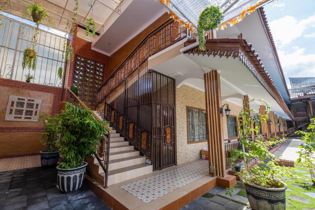 Sartini Inn Jogja Yogyakarta Luaran gambar
