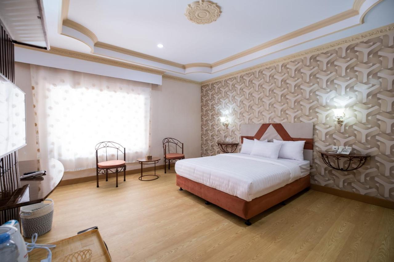 Sartini Inn Jogja Yogyakarta Luaran gambar