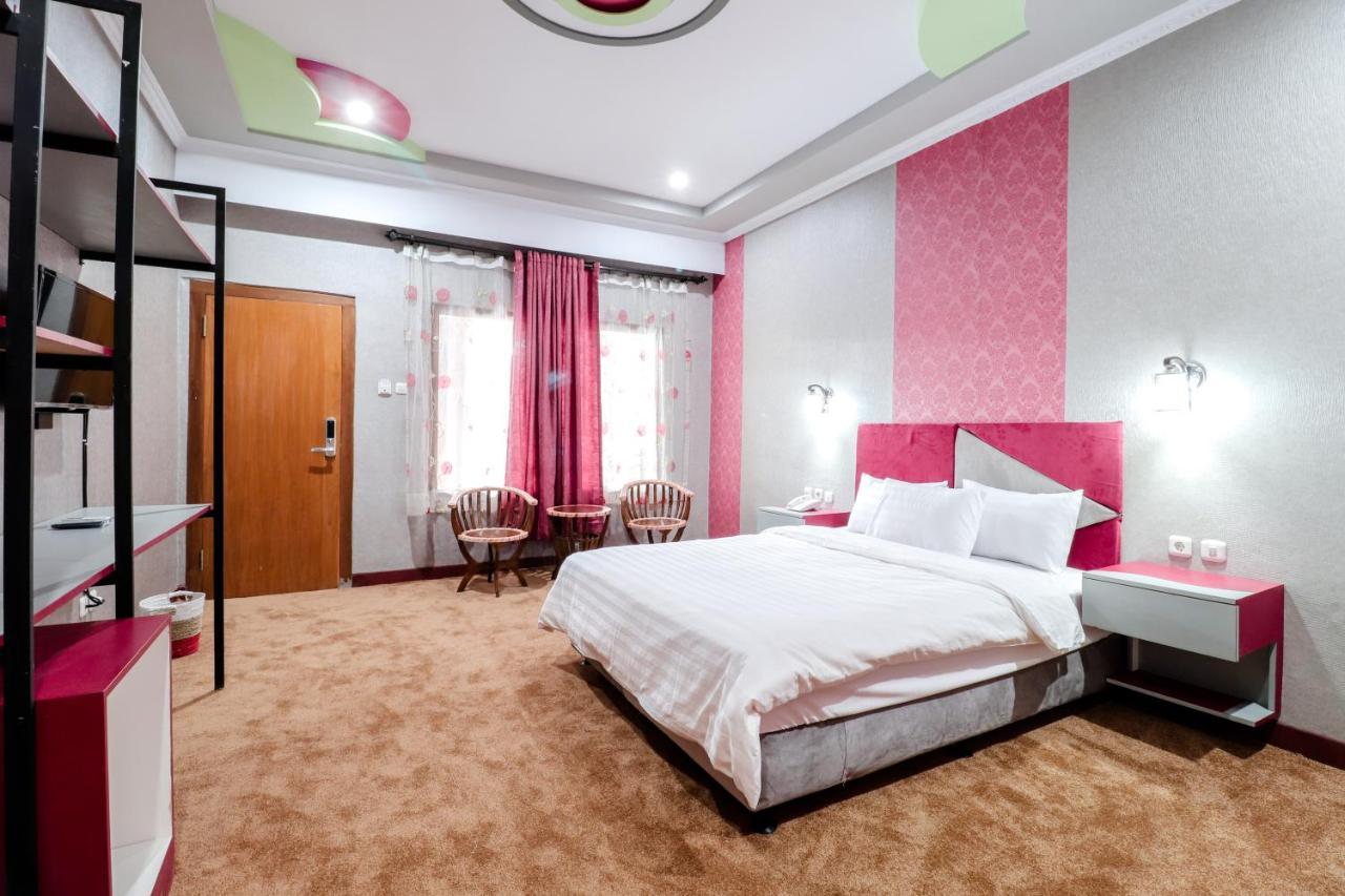 Sartini Inn Jogja Yogyakarta Luaran gambar