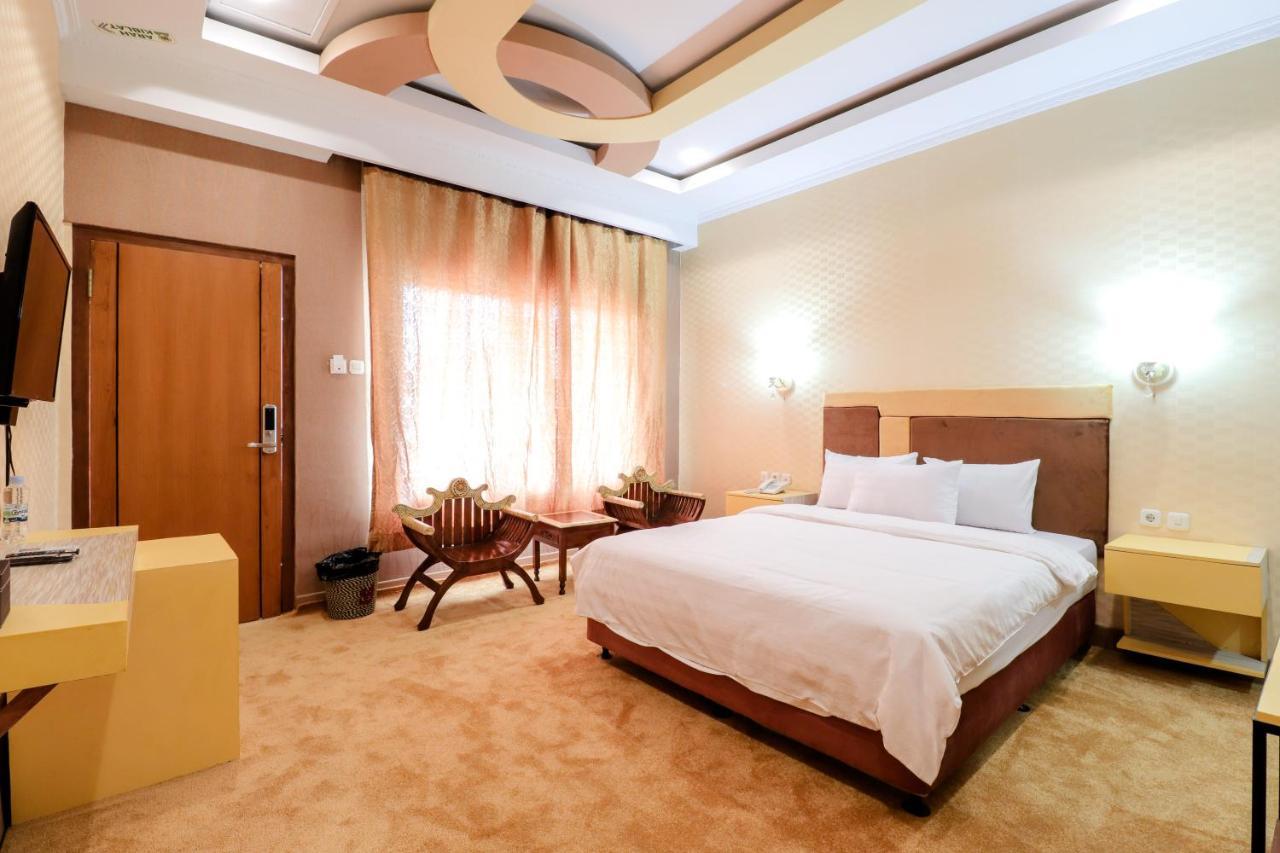 Sartini Inn Jogja Yogyakarta Luaran gambar