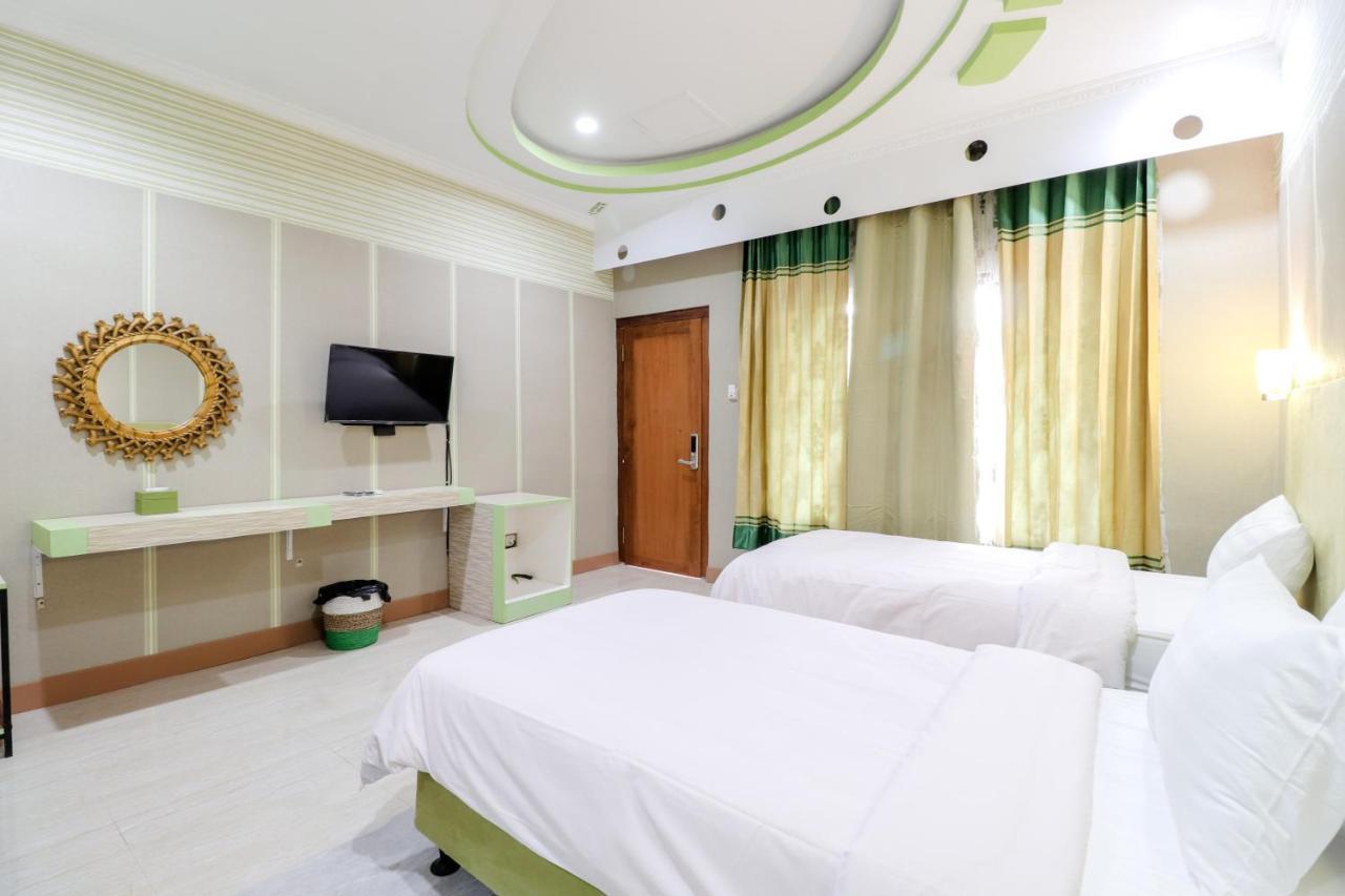 Sartini Inn Jogja Yogyakarta Luaran gambar