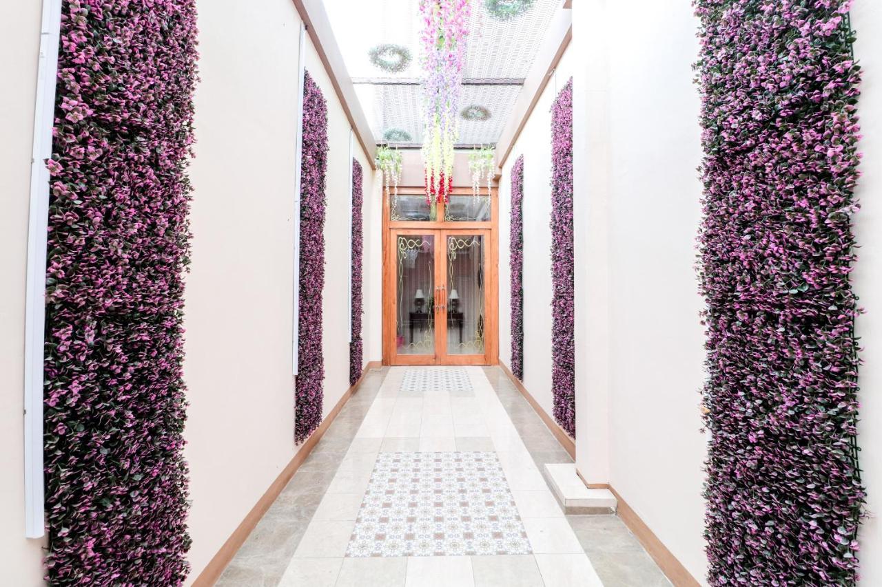 Sartini Inn Jogja Yogyakarta Luaran gambar